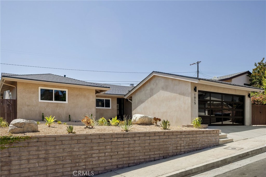 Property Photo: 1015 Larker Avenue CA 90042