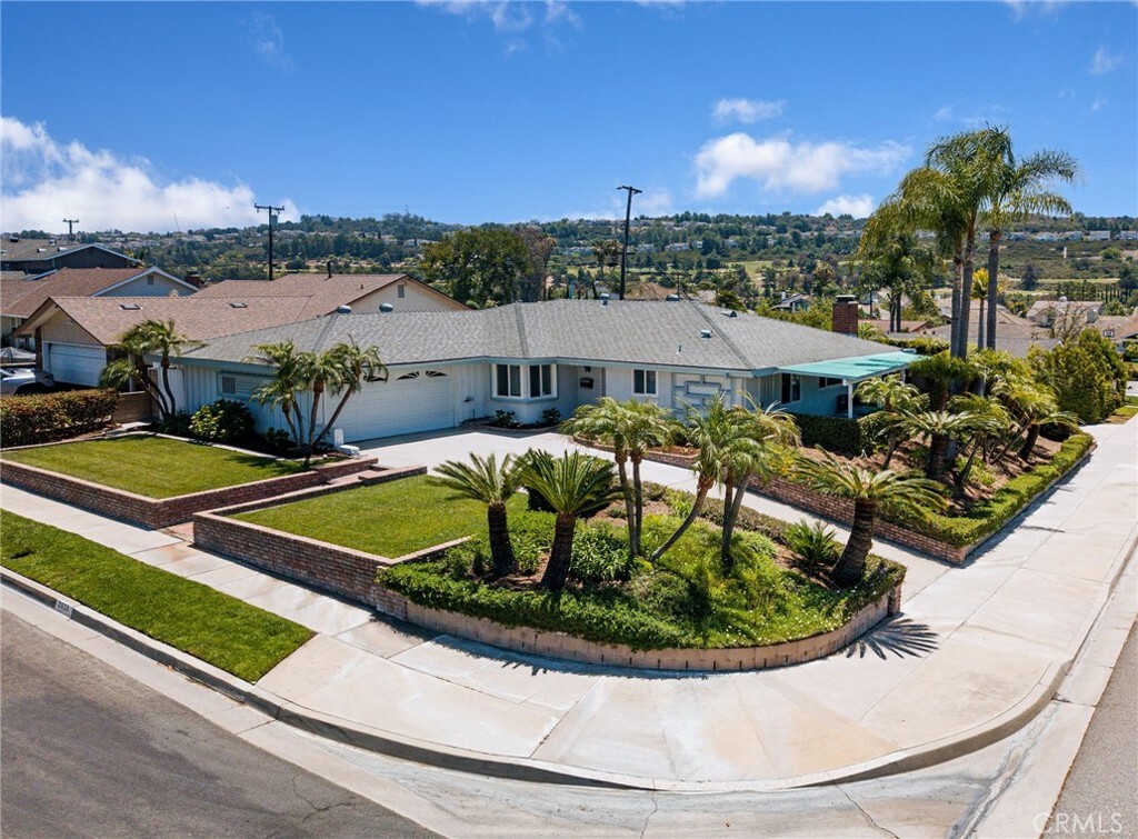 Property Photo: 2620 W Cobblestone Road CA 90631