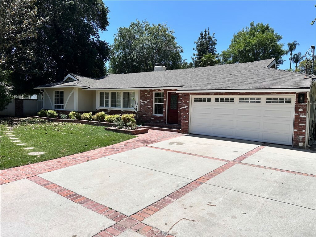 Property Photo: 5369 Topeka Drive CA 91356