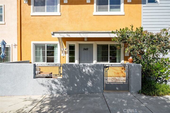 Property Photo:  949 Humbert Avenue  CA 93401 