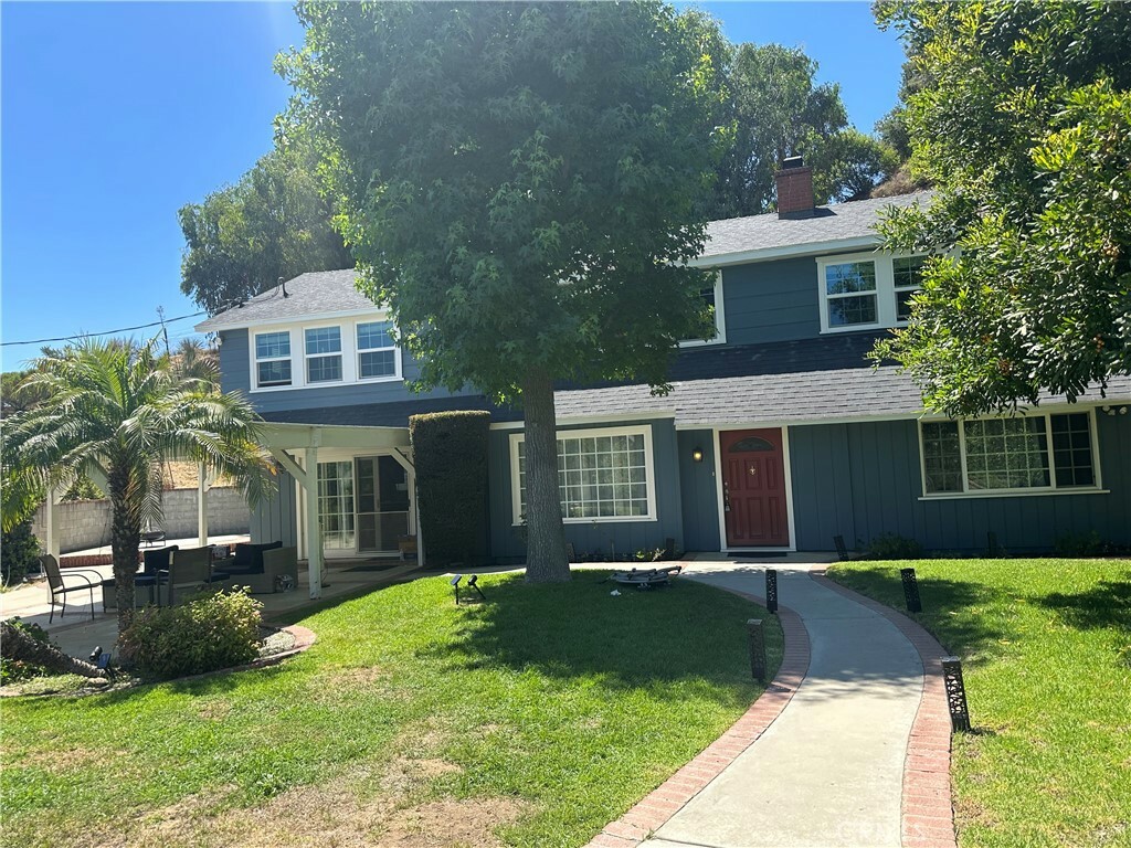 Property Photo:  1125 Churchs Court  CA 91501 