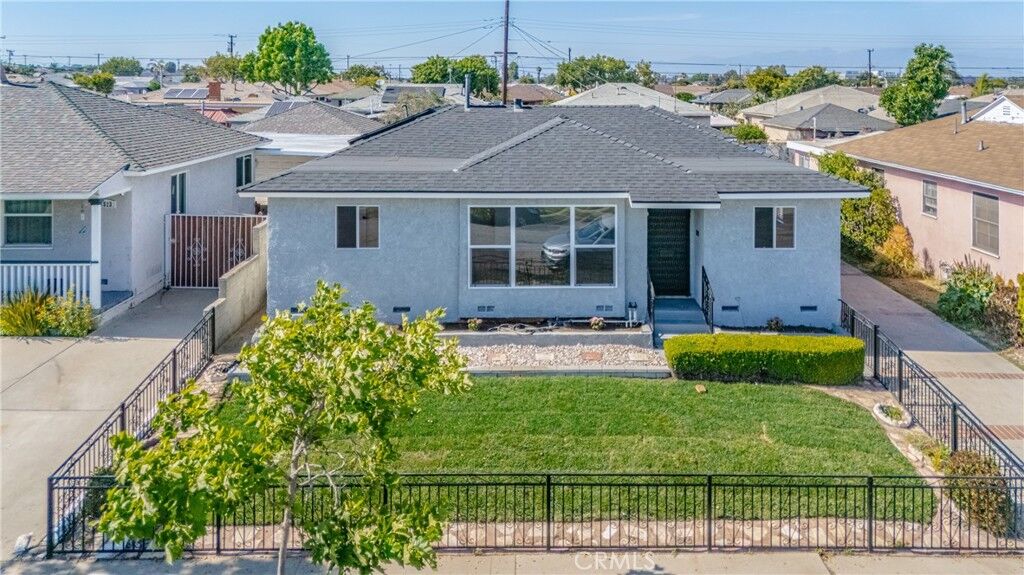 Property Photo: 1509 W 138th Street CA 90222