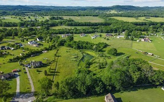 Property Photo: 1024 Peak Dr TN 37031