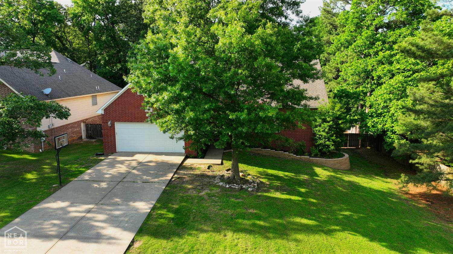 Property Photo: 2000 Boundary Oaks Drive AR 72404