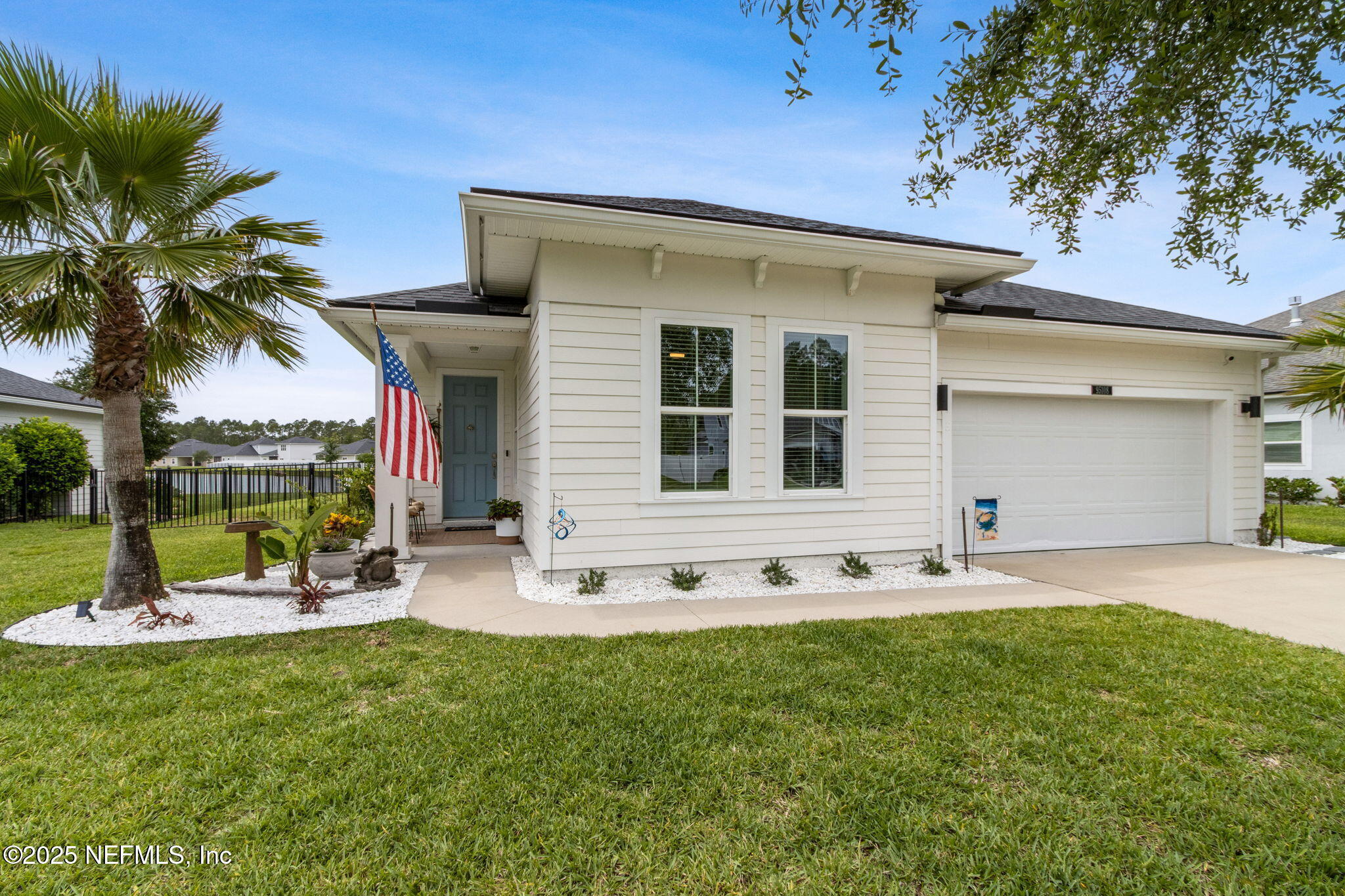 Property Photo: 95108 Snapdragon Drive FL 32034