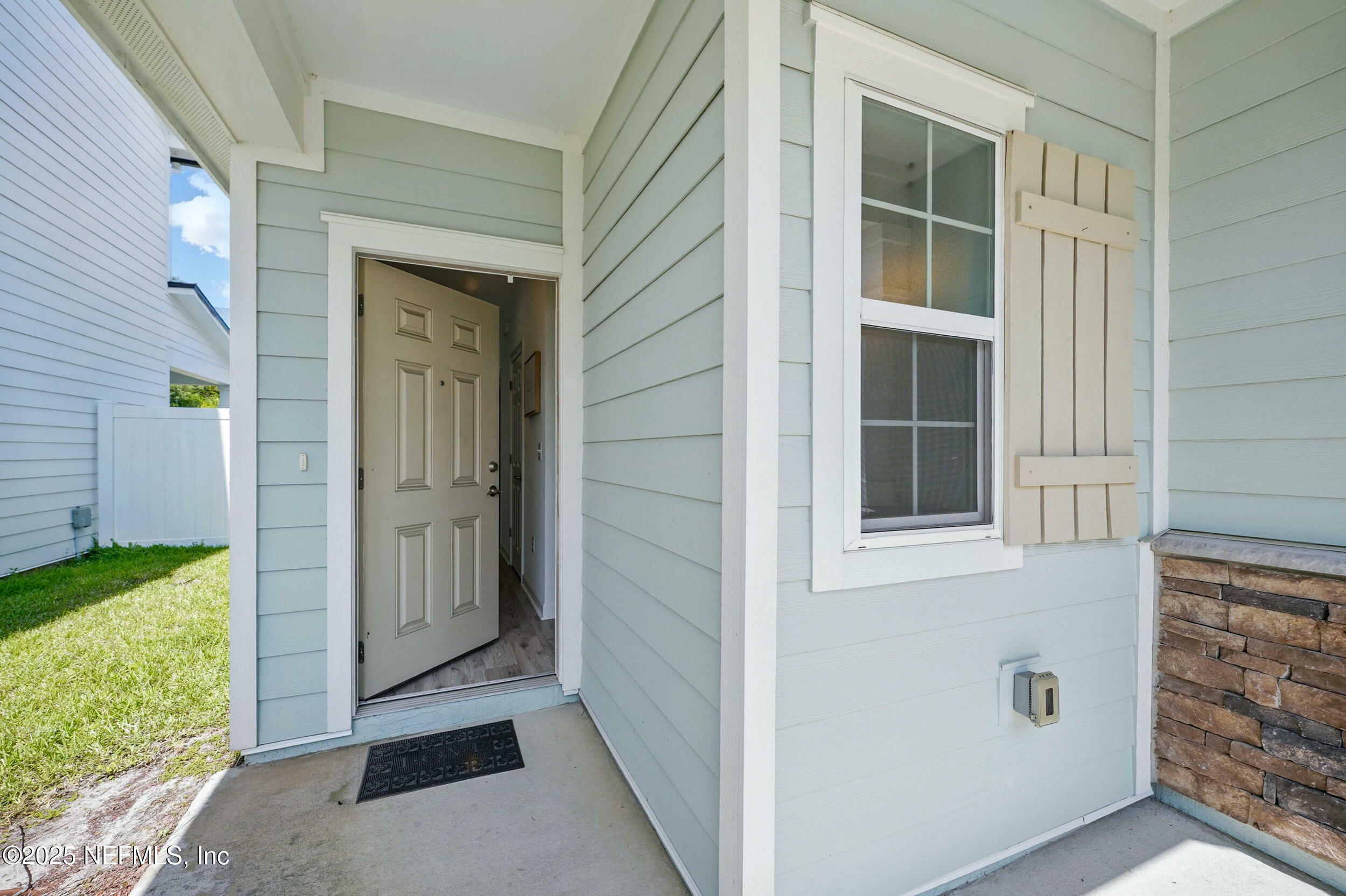 Property Photo: 3074 Orange Picker Road FL 32223