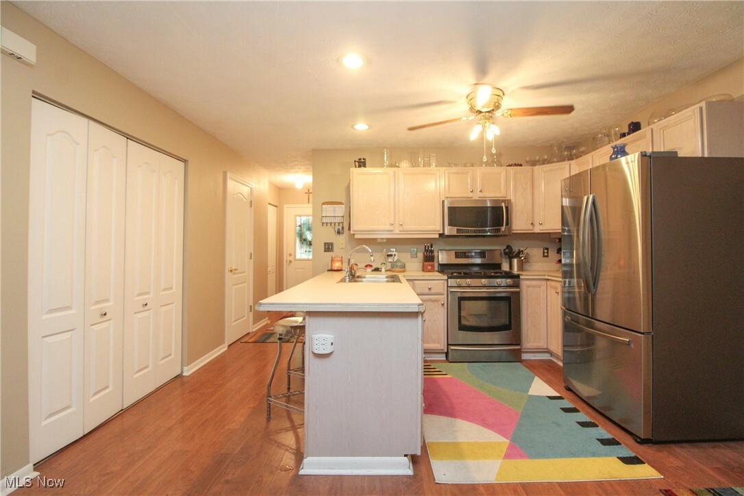 Property Photo: 4321 Devonshire Drive OH 44512