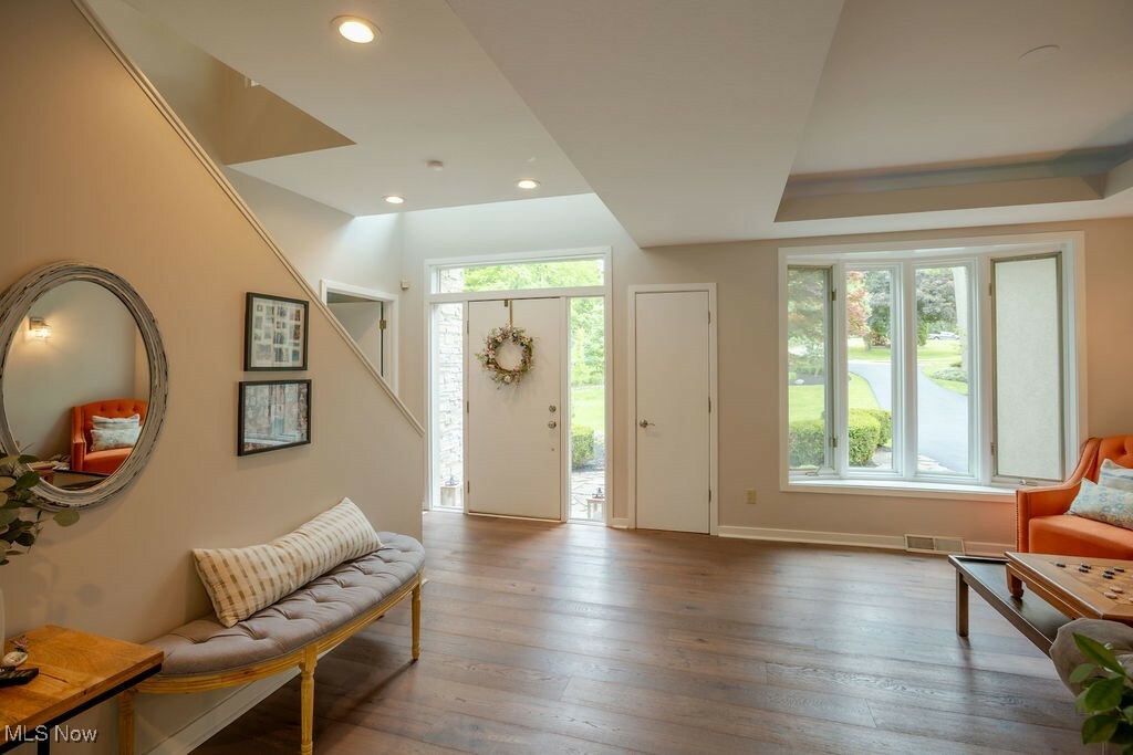 Property Photo: 7255 Ledgewood Drive OH 44094