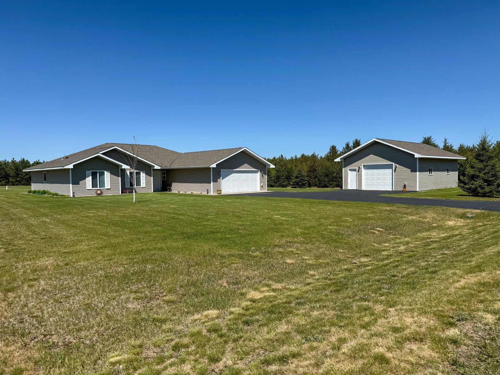 Property Photo:  8731 Chamberlain Lane NW  MN 56601 