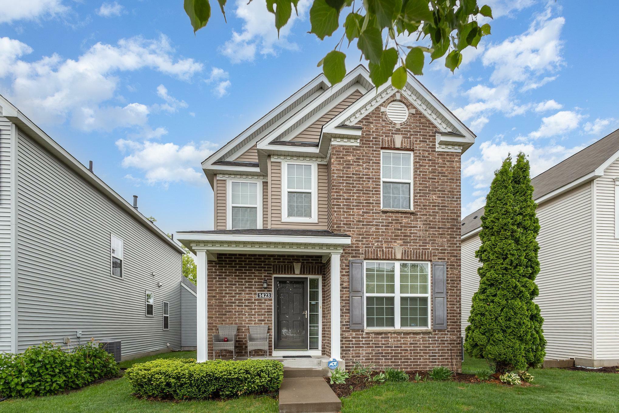 Property Photo: 1423 Savanna Drive MN 55379