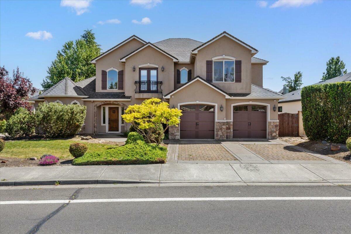 888 Arrowhead Trail  Eagle Point OR 97524 photo