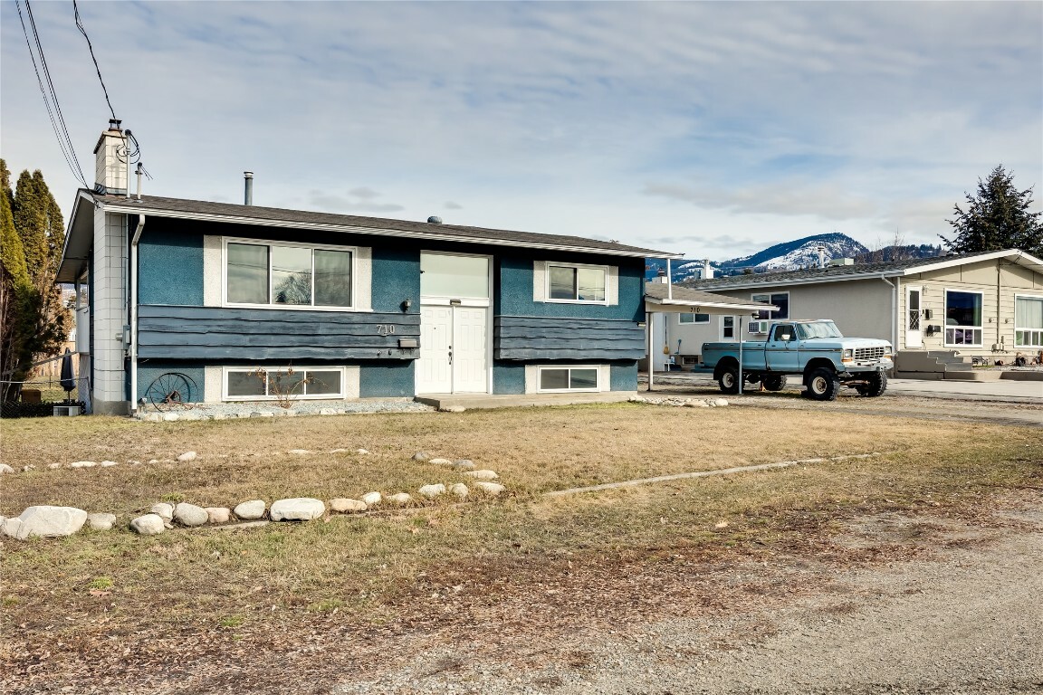 Property Photo: 710 Hollydell Road BC V1X 1L5