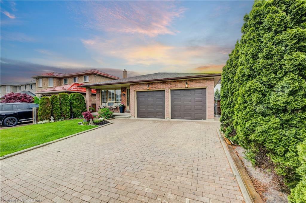 Property Photo: 59 Trieste Place ON L9B 2C5
