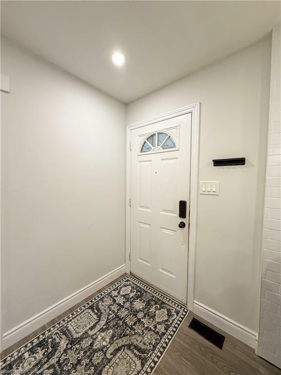 Property Photo: 132 King Hiram Street ON N5C 1L6