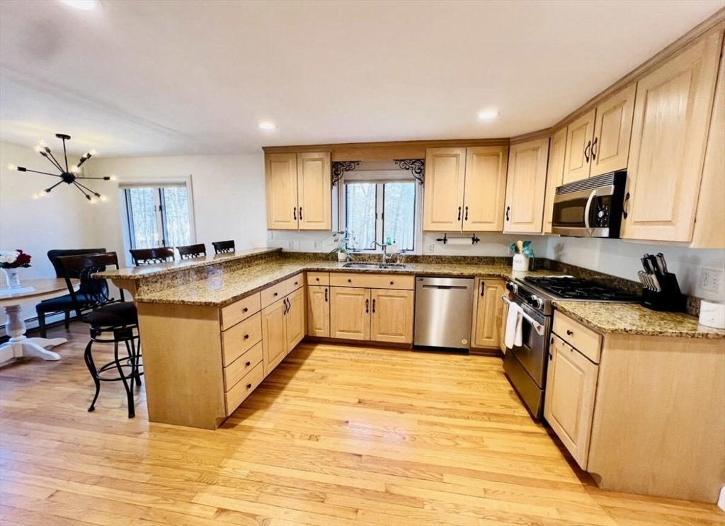 Property Photo:  8 Tall Tree Way  MA 01833 