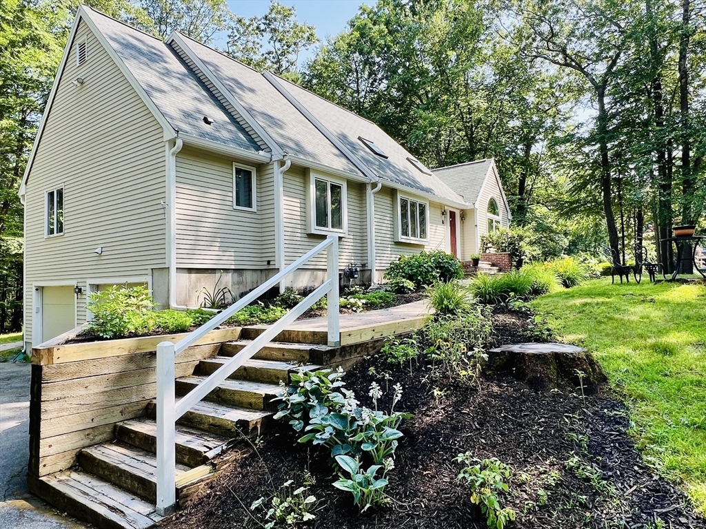 Property Photo:  8 Tall Tree Way  MA 01833 