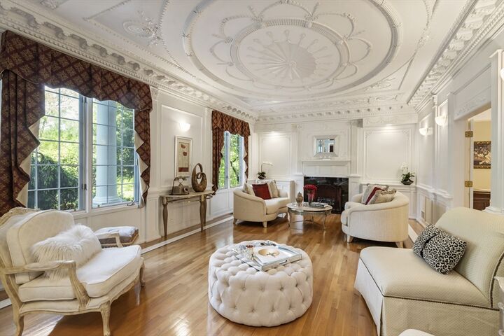 Property Photo:  25 Ashkins Dr  MA 01756