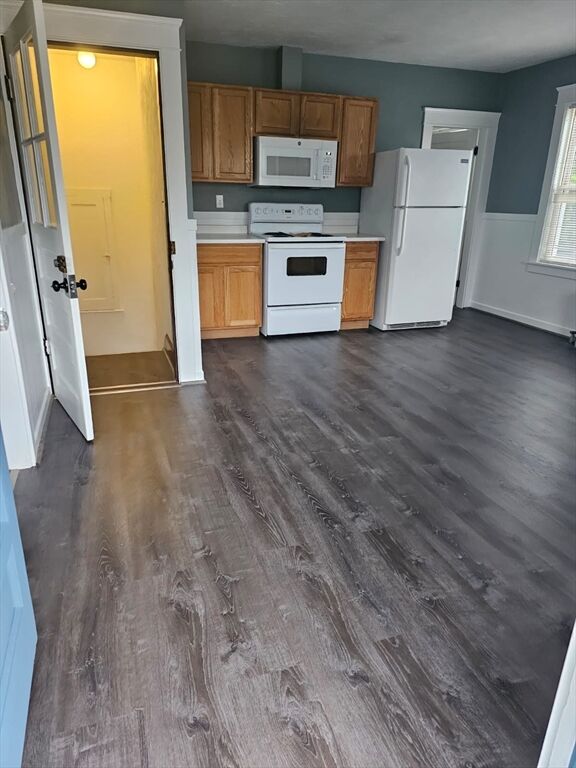 Property Photo:  1 Brookline 1  MA 01570 