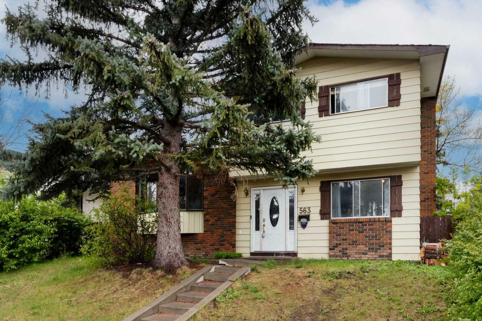 Property Photo: 563 Whitehorn Way NE AB T1Y 1Y2