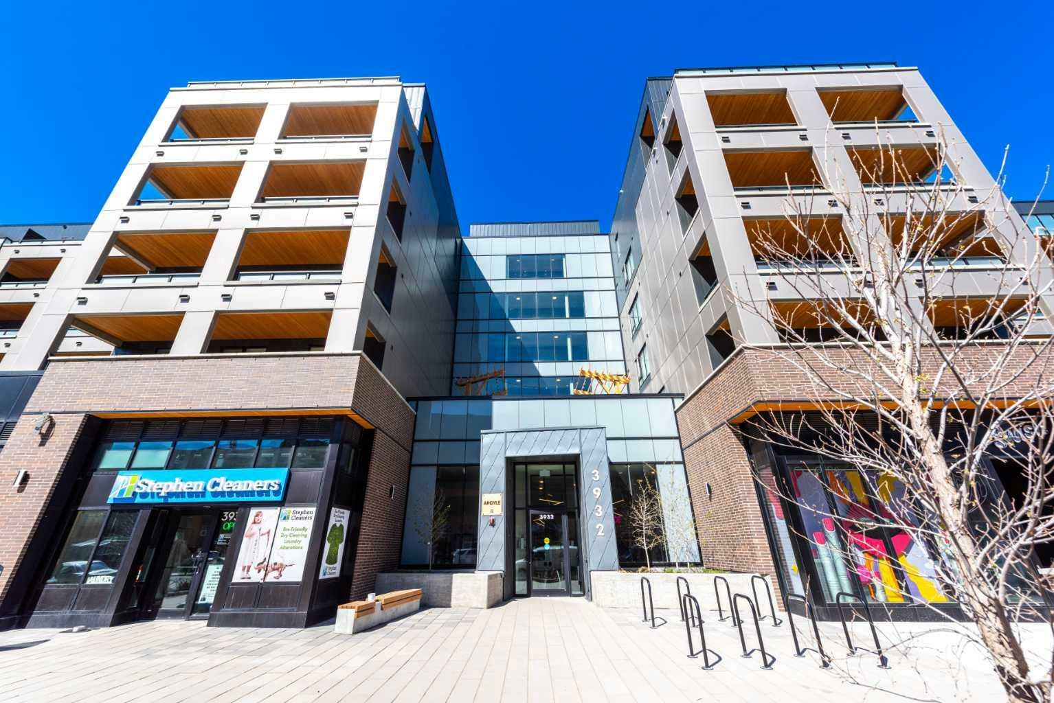 Property Photo:  3932 University Avenue NW 214  AB T3B 6P6 