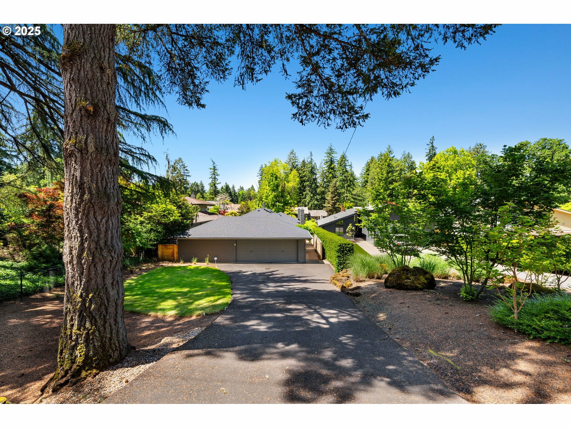 17787 Kelok Rd  Lake Oswego OR 97034 photo