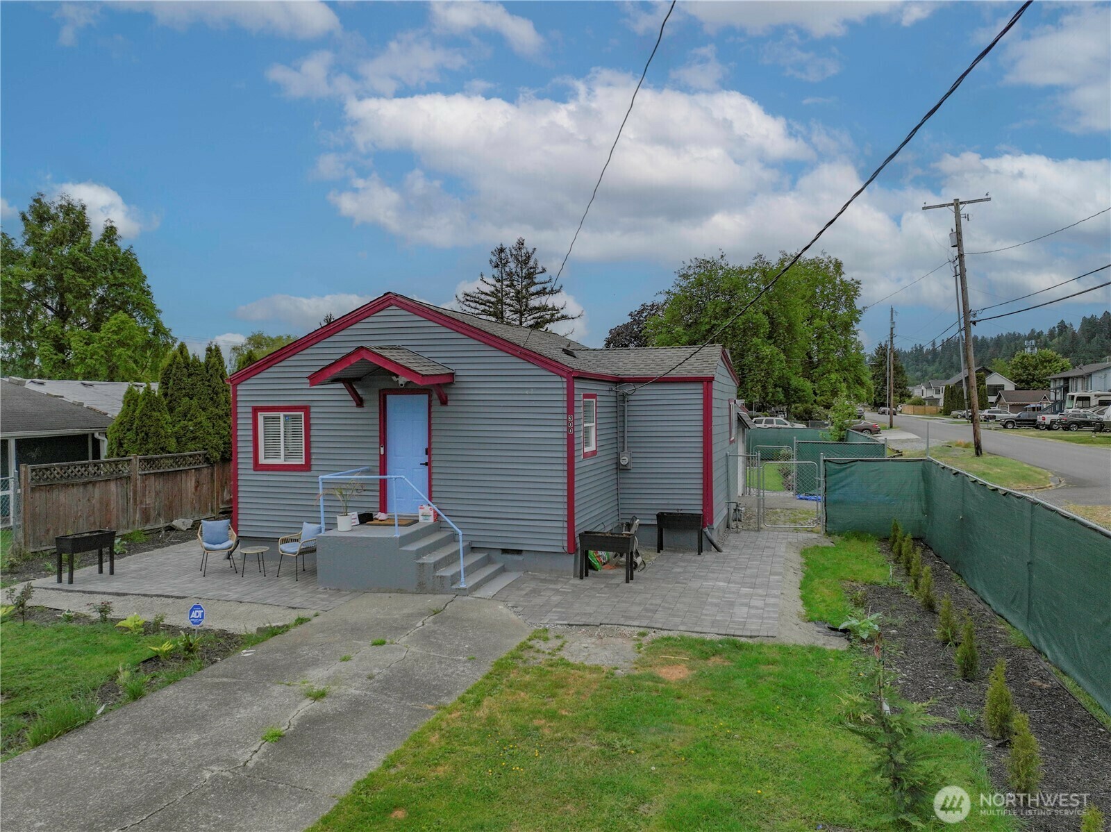 Property Photo: 300 3rd Street S WA 98001