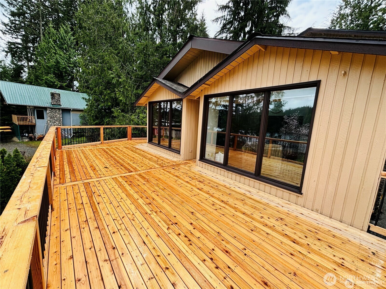 Property Photo: 1311 SW Lake Roesiger Road WA 98290