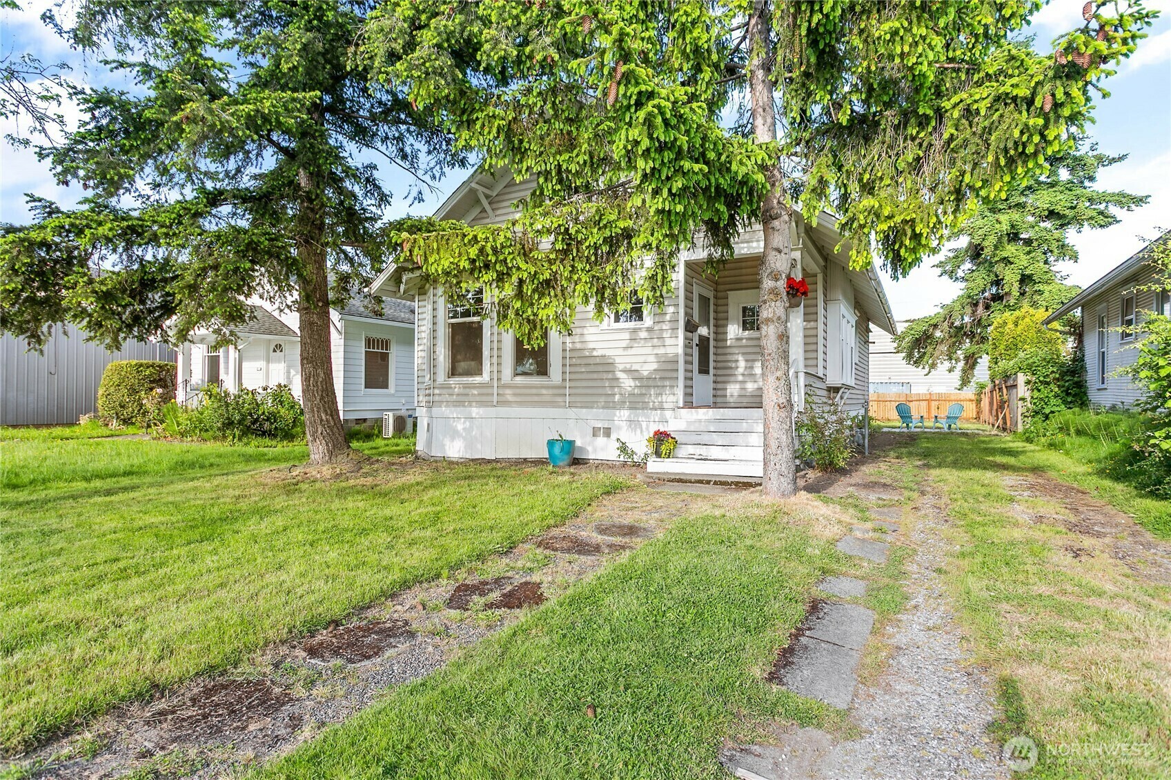 Property Photo: 2008 Iron Street WA 98225