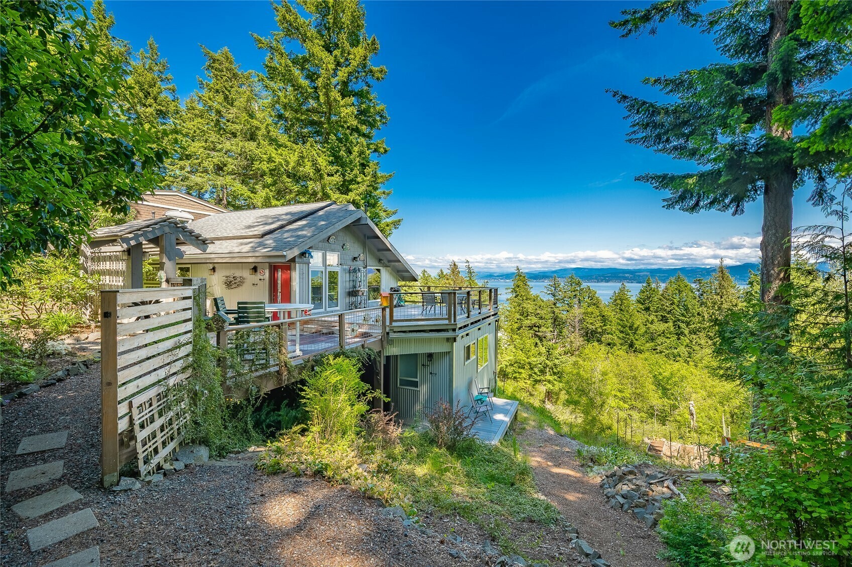 Property Photo: 1116 Island Drive WA 98262