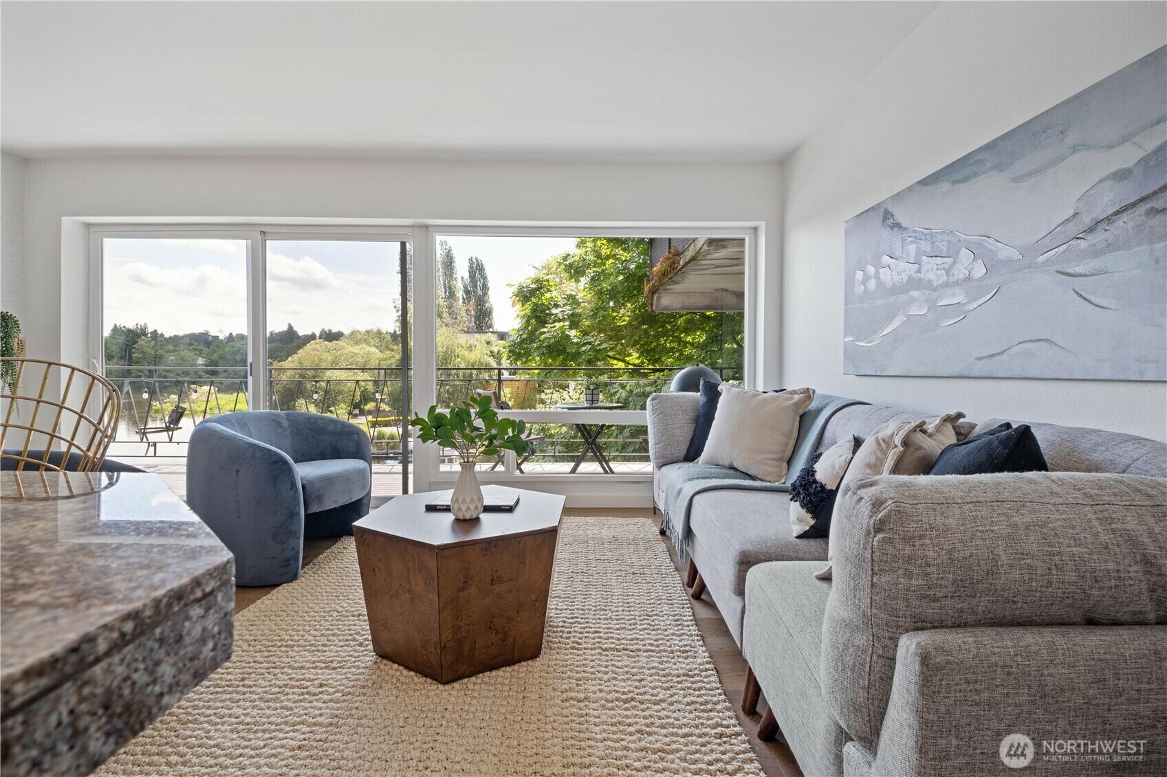 Property Photo:  2524  Boyer Avenue E 108  WA 98102 