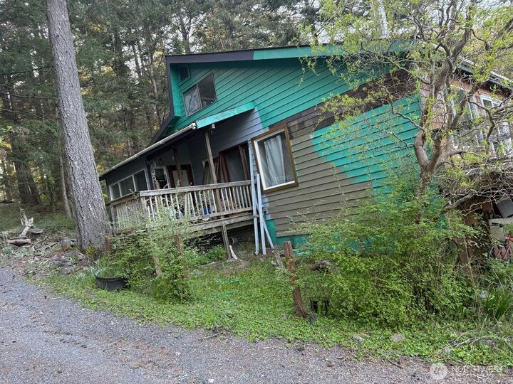 Property Photo: 39 Otter'S Lair Lane WA 98245