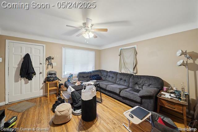 Property Photo: 1216 E George Avenue MI 48030