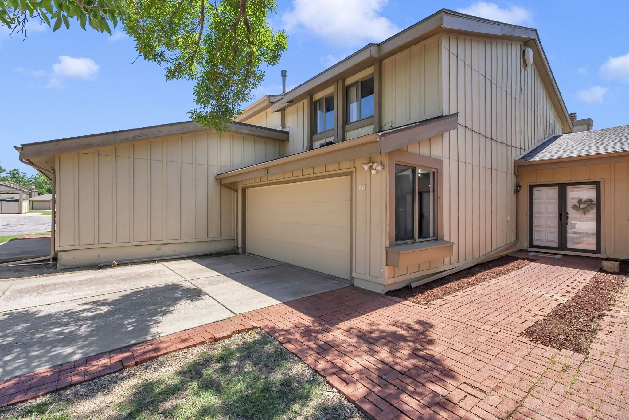 Property Photo: 8201 E Harry KS 67207