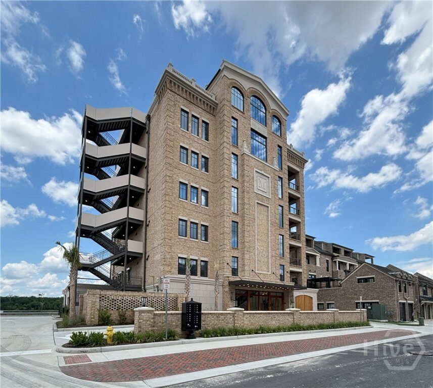 Property Photo: 440 Geo Meyer Avenue 4 GA 31401