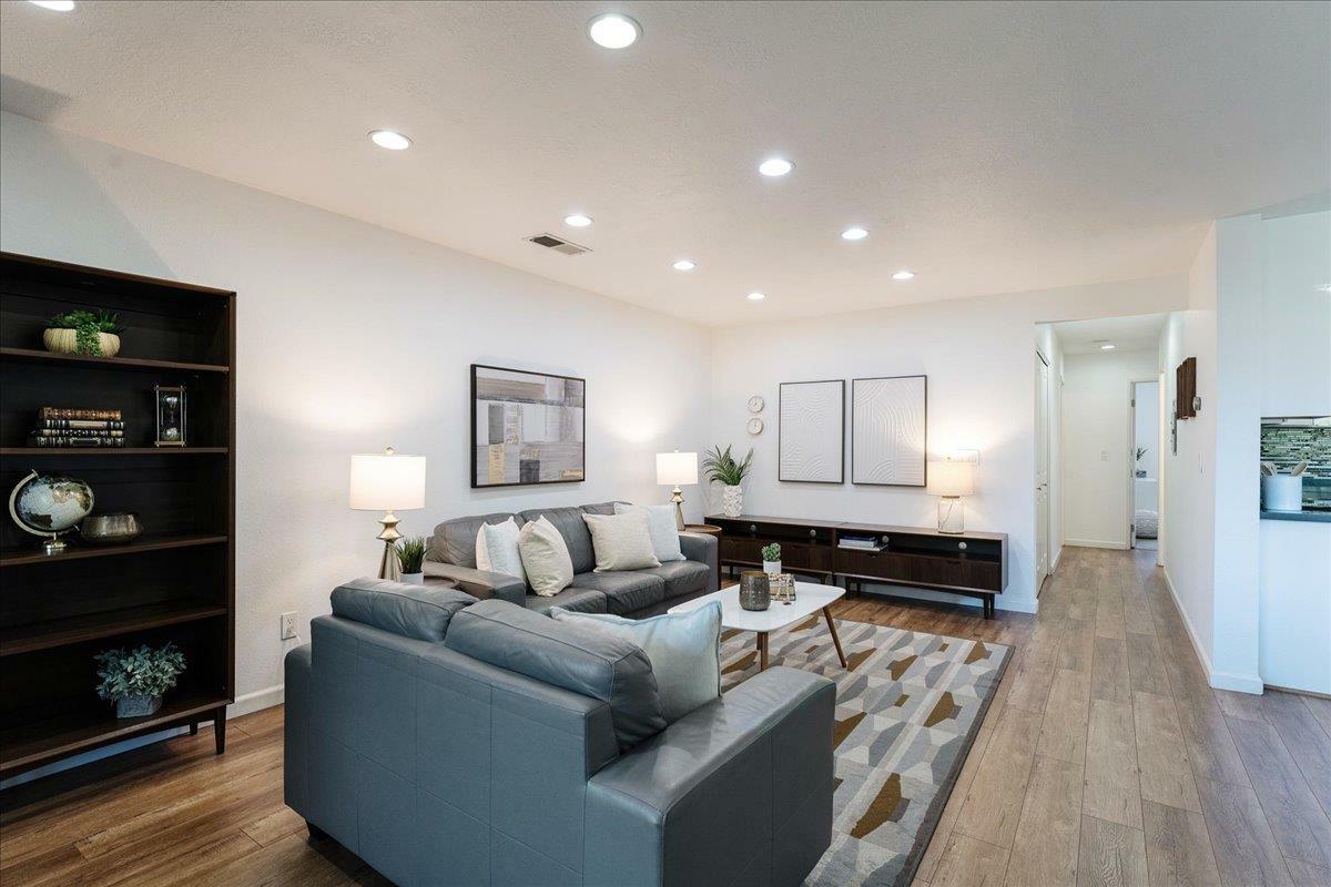 Property Photo: 46 Shaniko Common 94 CA 94539