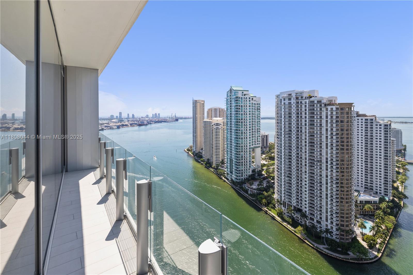 300 Biscayne Blvd Way 3104  Miami FL 33131 photo