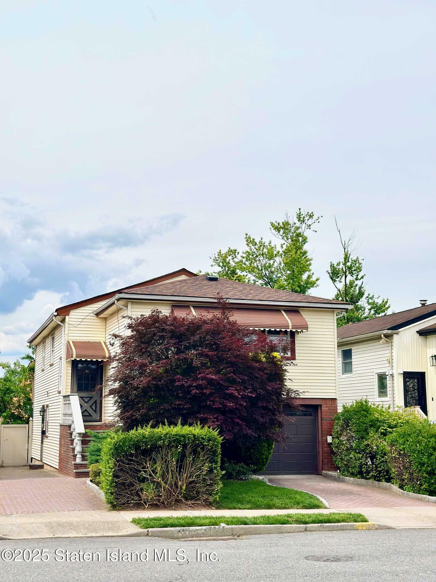 Property Photo: 31 Tynan Street NY 10312