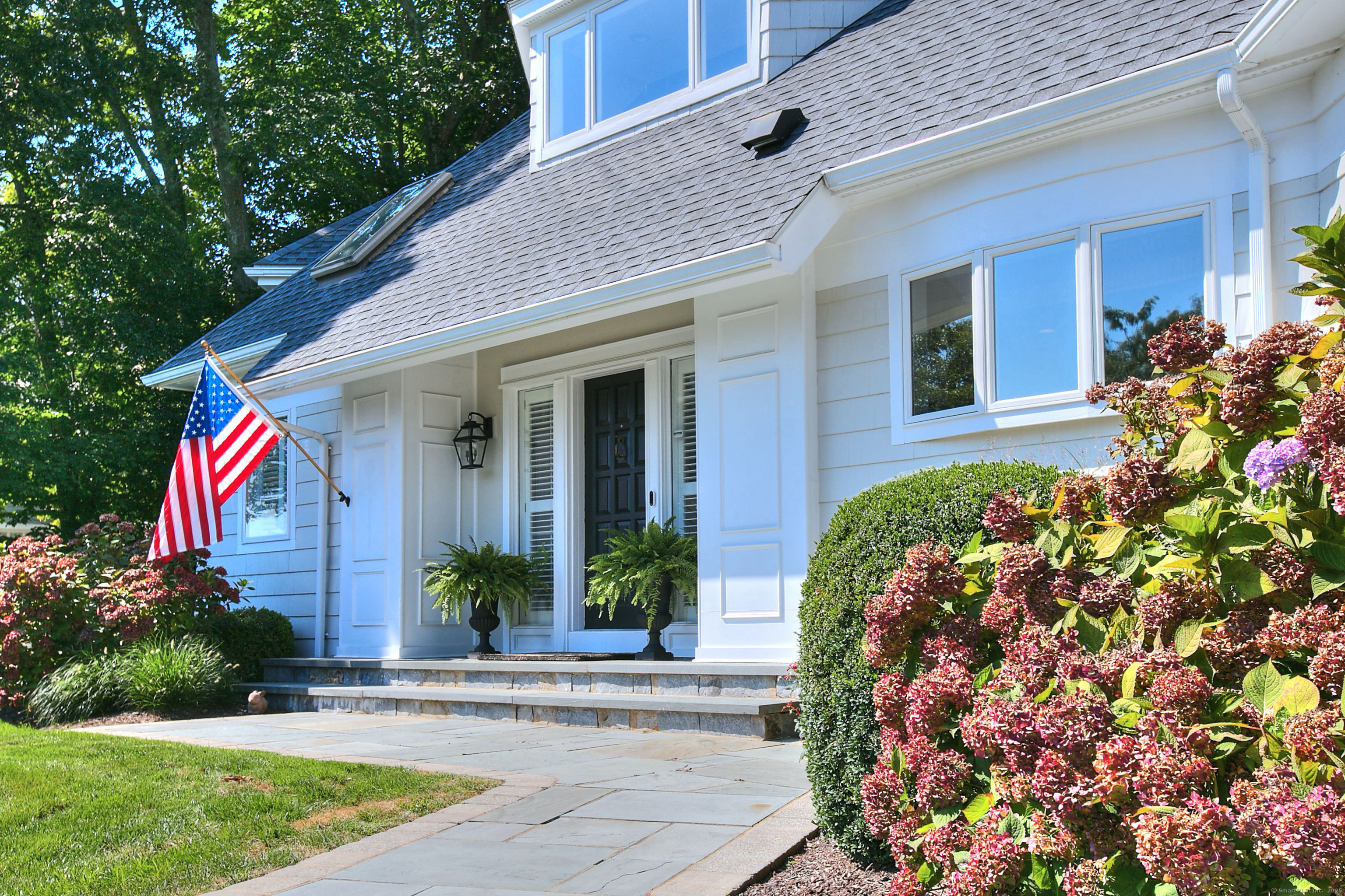 Property Photo: 63 Balfour Drive CT 06117