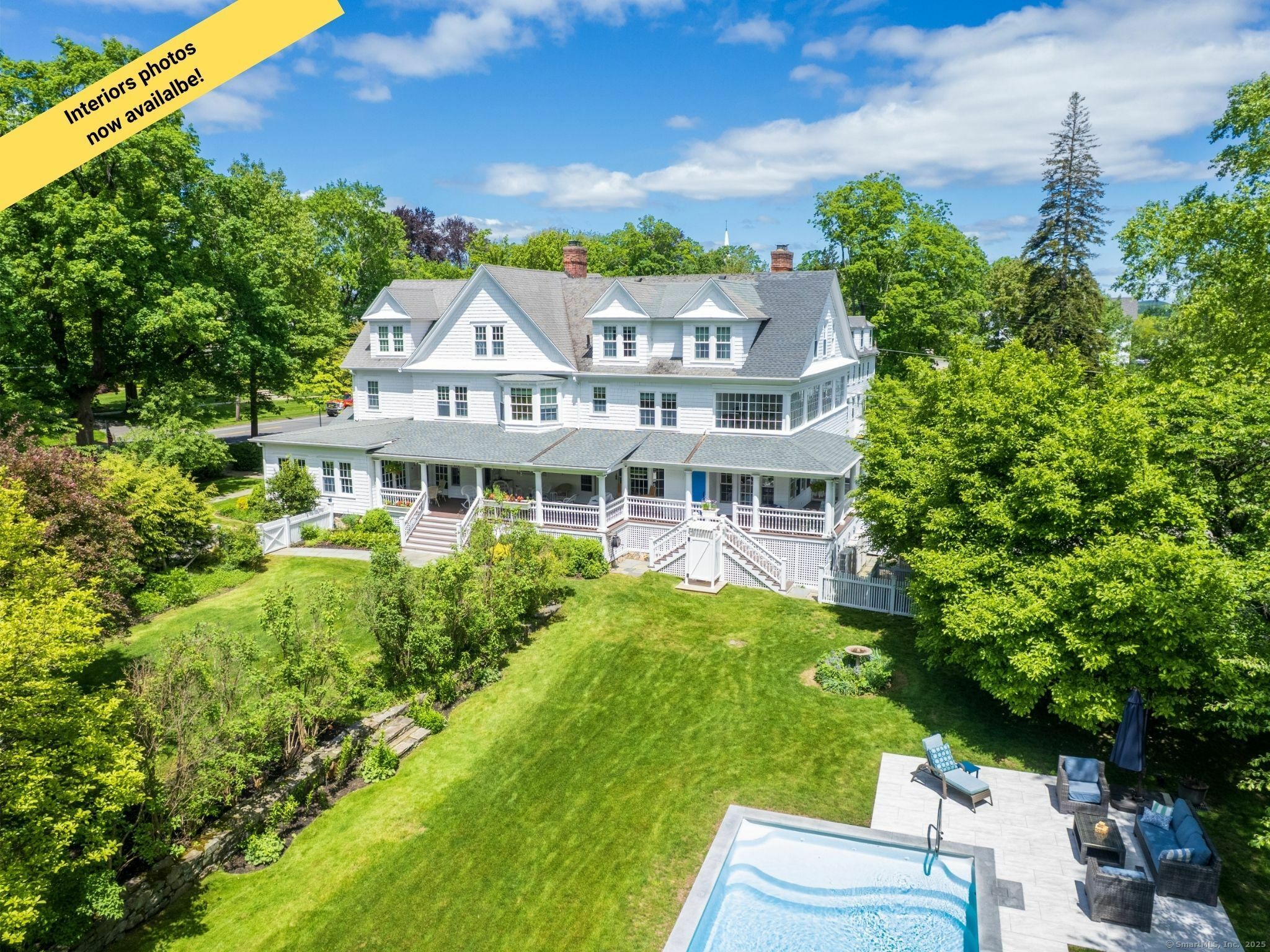 Property Photo:  304 Main Street  CT 06877 