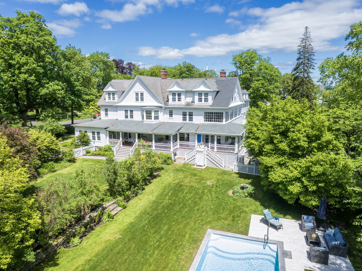 304 Main Street  Ridgefield CT 06877 photo