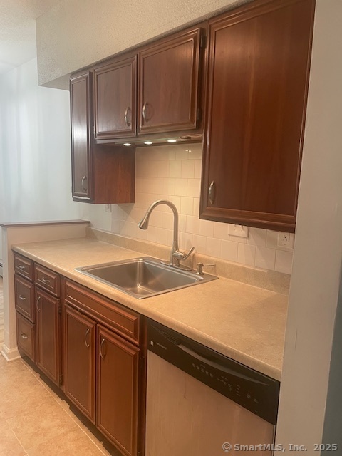 Property Photo: 45 Jefferson Road 4 CT 06405