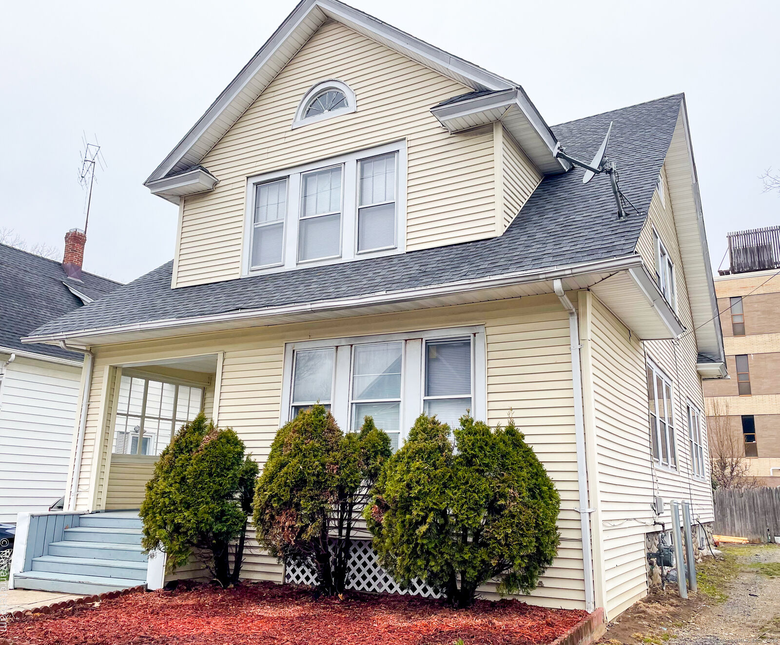 Property Photo:  26 Stoehrs Place  CT 06606 