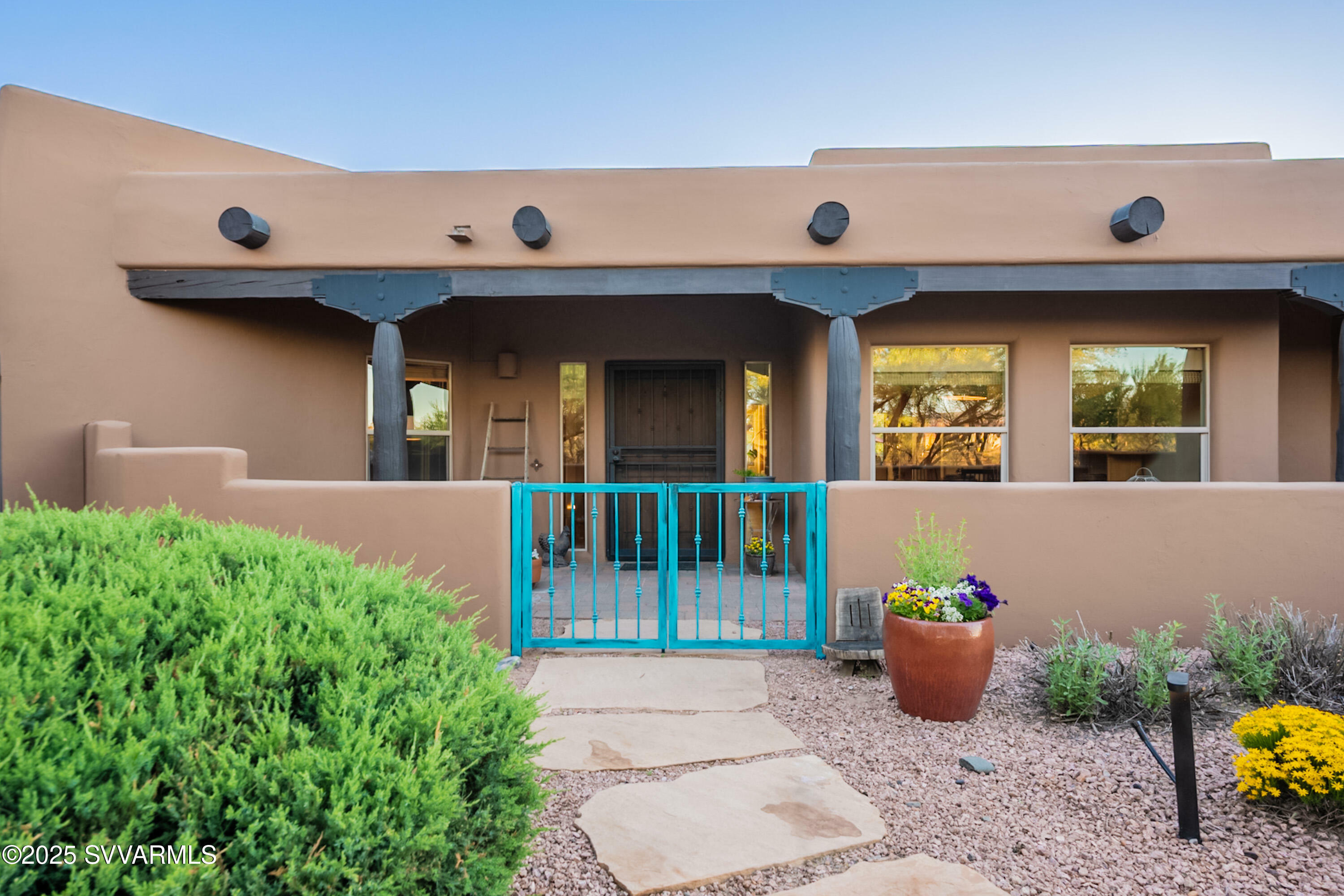 Property Photo: 10545 E Creekview Drive AZ 86325