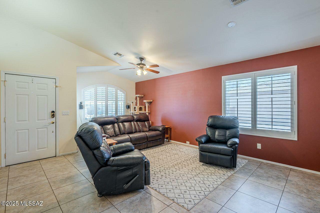 Property Photo: 3612 S Desert Motif Road AZ 85735