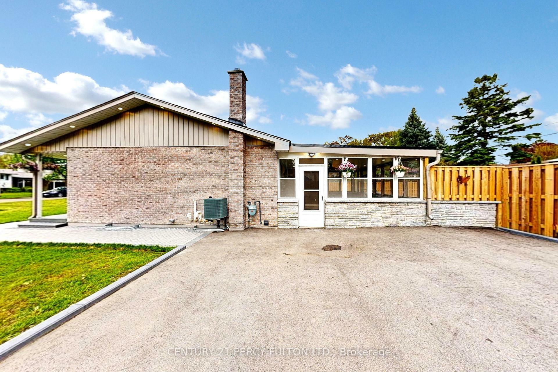 Property Photo:  8 Burrells Road  ON L1S 2V5 