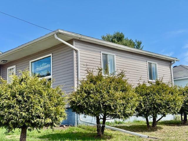 Property Photo: 311 Seventh Street ON P0H 1V0