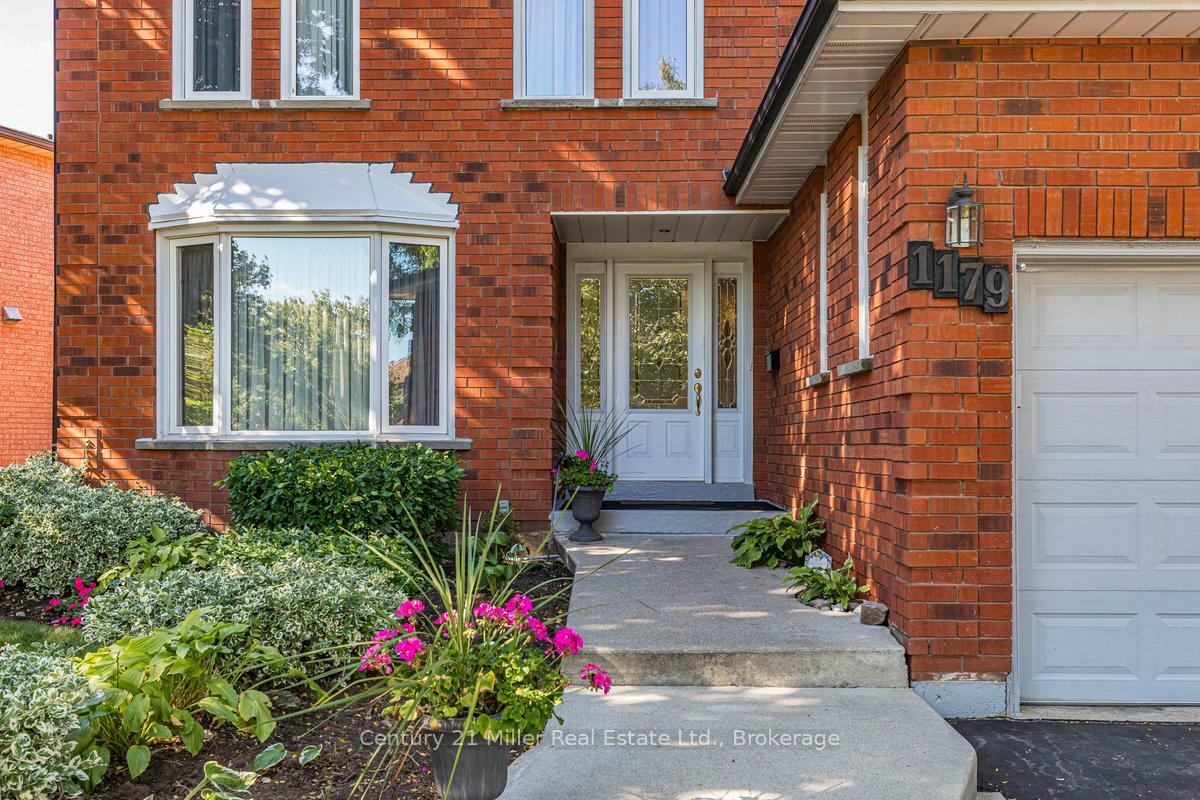 Property Photo: 1179 Rosethorne Road ON L6M 1H5
