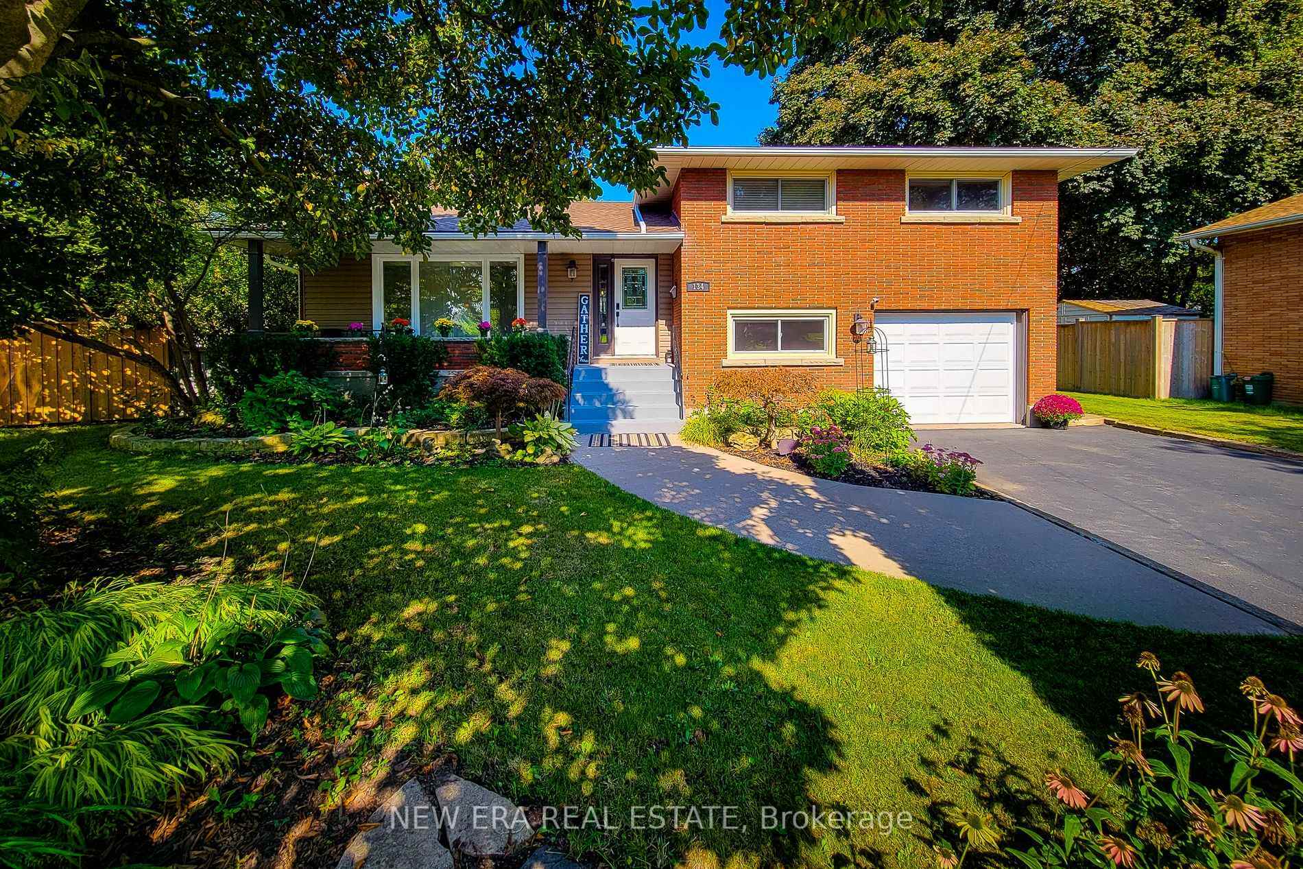 Property Photo: 134 Bayview Drive ON L2N 4Z9