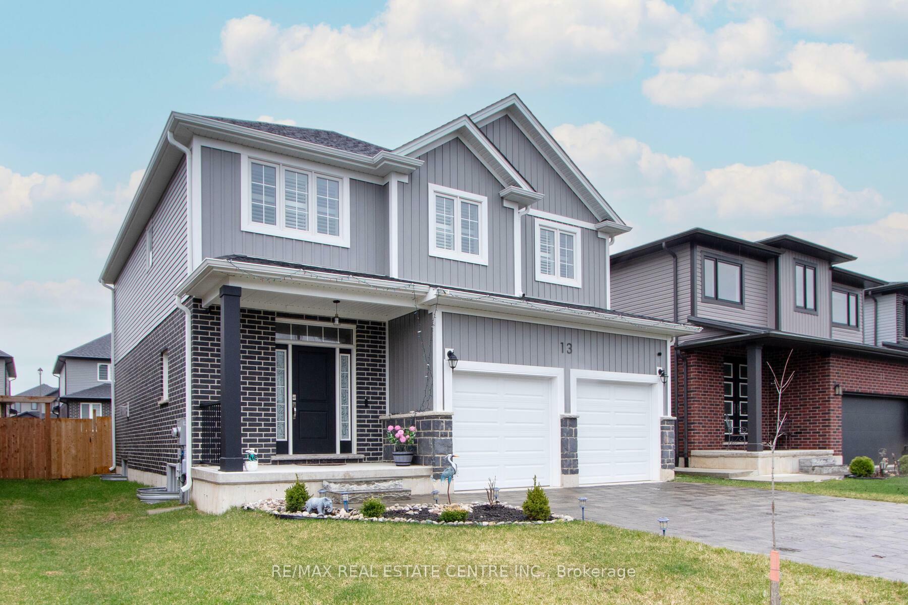 Property Photo: 13 Sutherland Crescent NE ON N5C 0E3