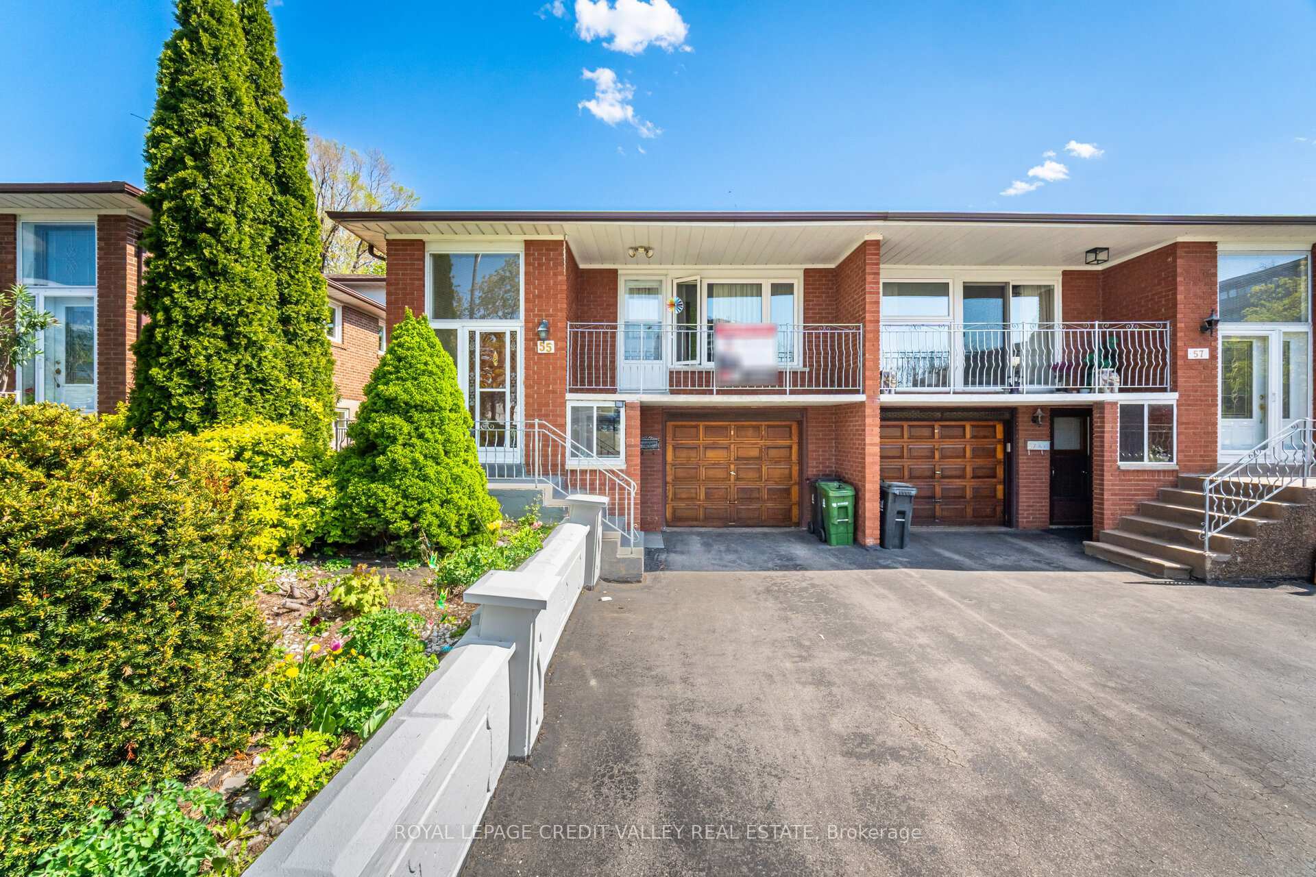Property Photo: 55 Shoreham Drive ON M3N 1S7
